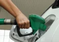 Gas prices drop in Canada